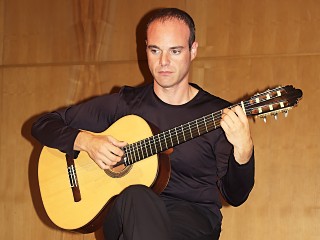 ricardo gallen - spanish guitarist