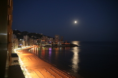 benidorm levante playa at night