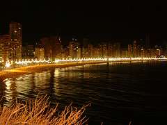benidorm levante playa at night