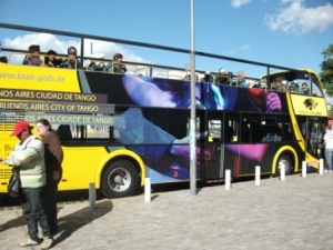 buenos-aires-bus-turistico.JPG