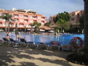 costa-adeje-el-duque-piscina.jpg