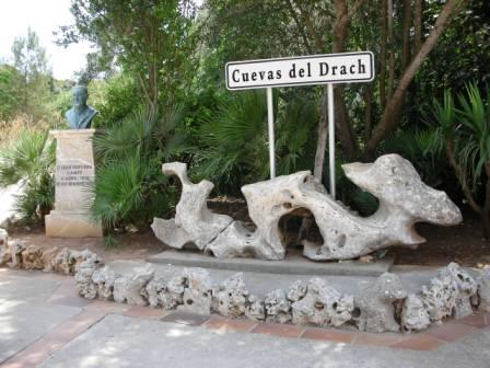 Cuevas del Drach