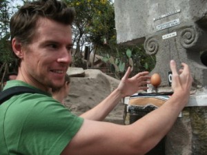 ecuador-middle-world-egg-balancing.JPG