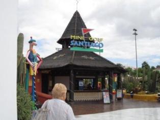 las-americas-mini-golf1.jpg