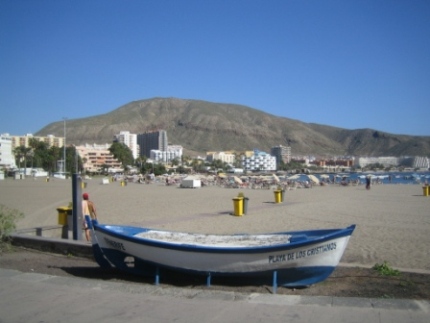 los-cristianos-beach-boat.jpg