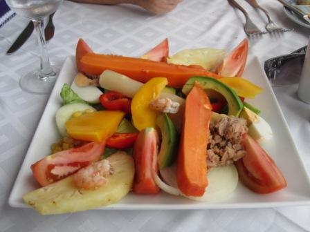 Los-Cristianos-ensalada-tropical.jpg