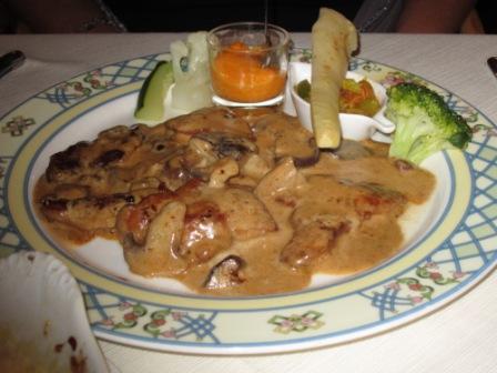 Los-Cristianos-veal-champagne-sauce.jpg