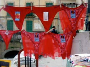 red underwear on nochevieja