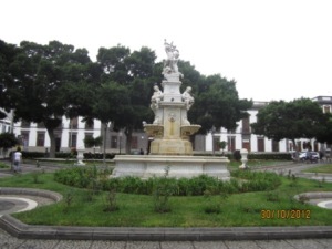 santa-cruz-de-tenerife-plaza-de-weyler.jpg