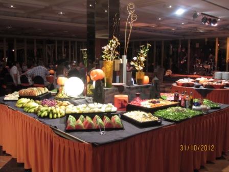 Tenerife-hotel-cleopatra-gala-food-spread.jpg