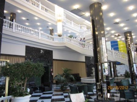 Tenerife-hotel-cleopatra-marco-antonio-groundfloor1.jpg