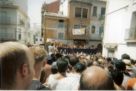 Lorries entering the Main Square