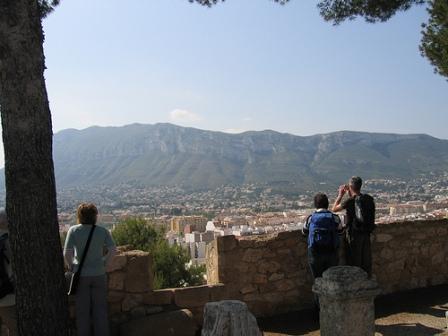 La vista del castillo en Denia