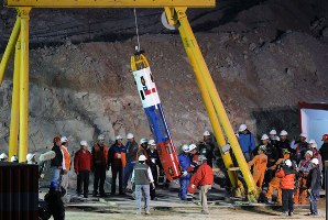 chilean-miners-fenix2.jpg
