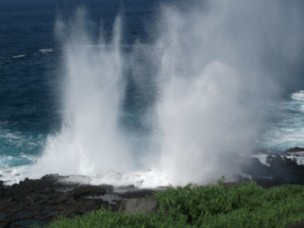 galapagos-blow-holes-spectacular.JPG