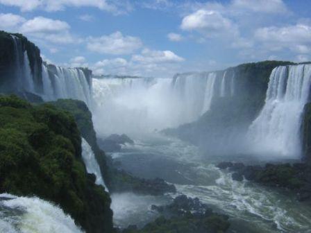 iguazu-Devils-throat .jpg