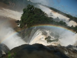 iguazu-rainbow2.JPG
