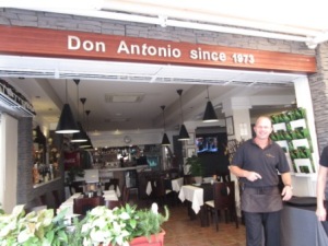 los-cristianos-Don-Antonio.jpg