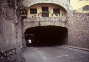 mexico-places-subterranean-roads.jpg